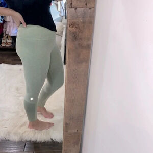 Apana green athletic leggings size medium